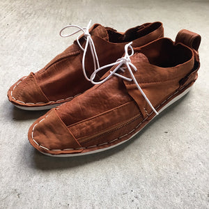 Making shoes by remaking a leather jacket